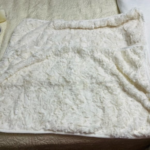 UGG Bedding Ugg Faux Fur Sherpa 2 Pillow Covers Shams Size King